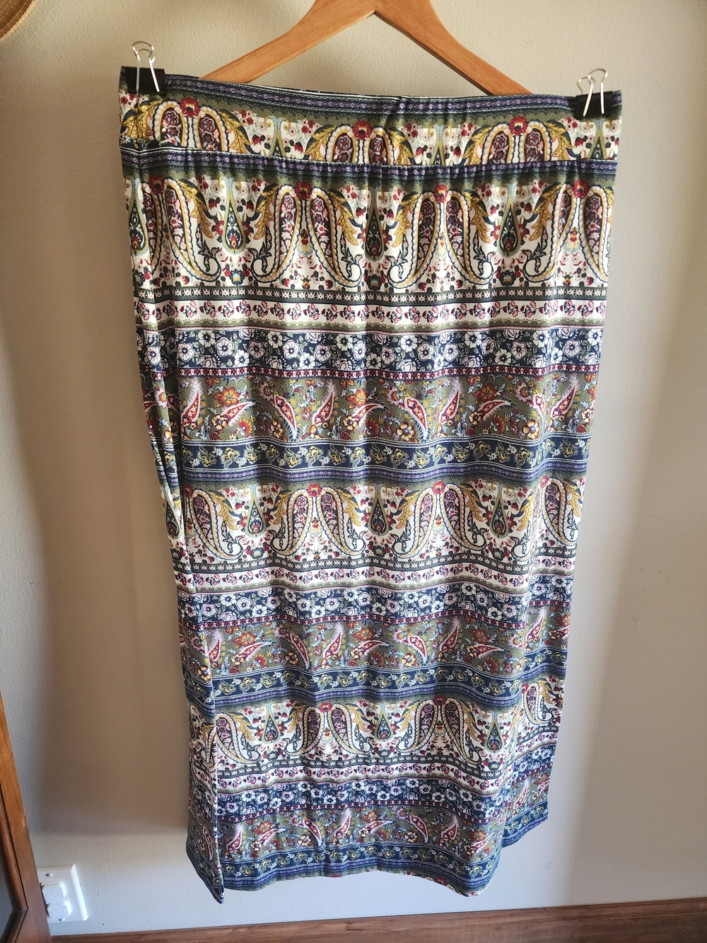 Westport Boho Paisley Print Maxi Skirt Elastic Waist A-Line Long